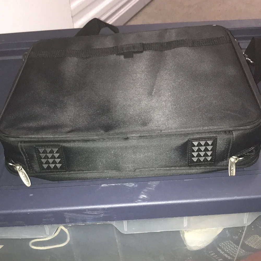 Targus Laptop Shoulder Bag